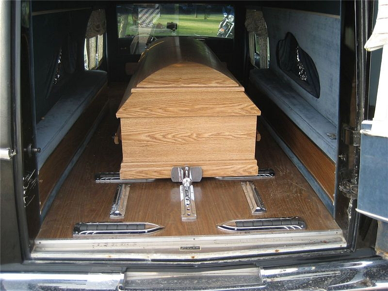 Illustration for article titled For $1,900, Death Becomes Hearse